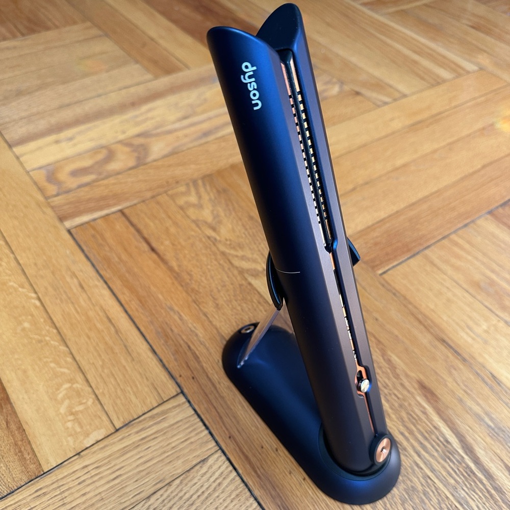 Dyson Prussian Blue/Rich Copper Wireless Hair Straightener